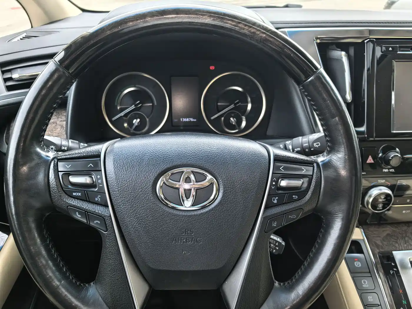 Toyota Alphard 2019 Hybrid 2.5L Premium Edition фото 6