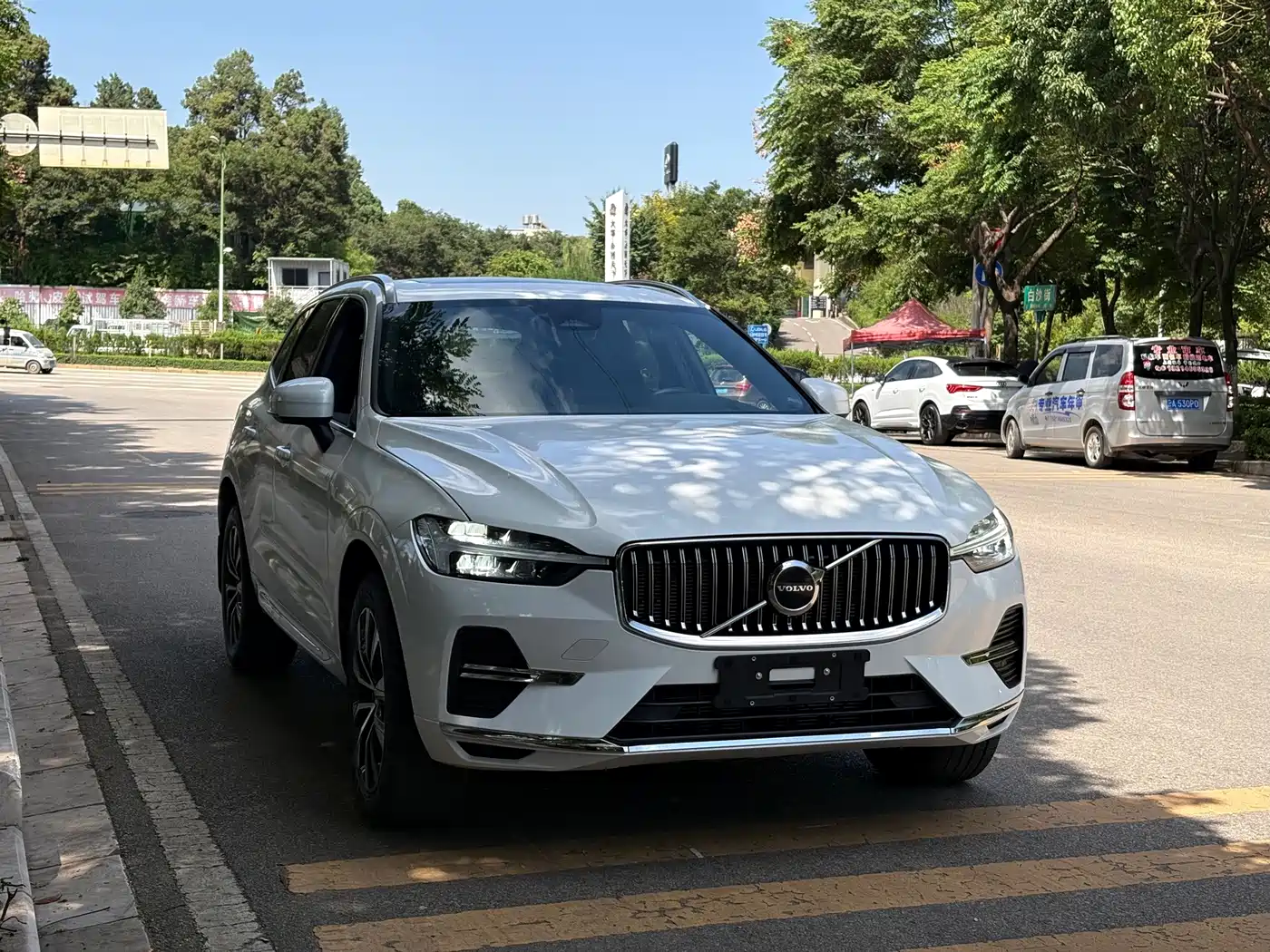 Фото 3 - Volvo XC60