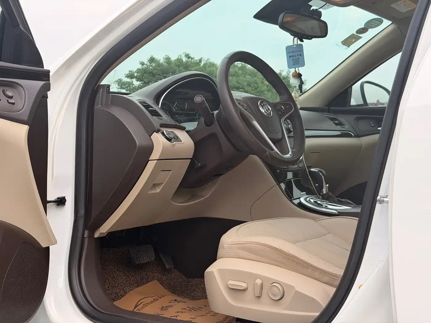 Buick Regal 2014 2.0L Elite Fashion Type фото 5