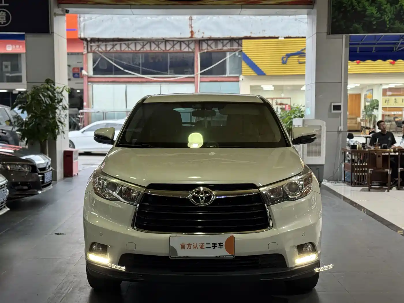 Фото 2 - Toyota Highlander
