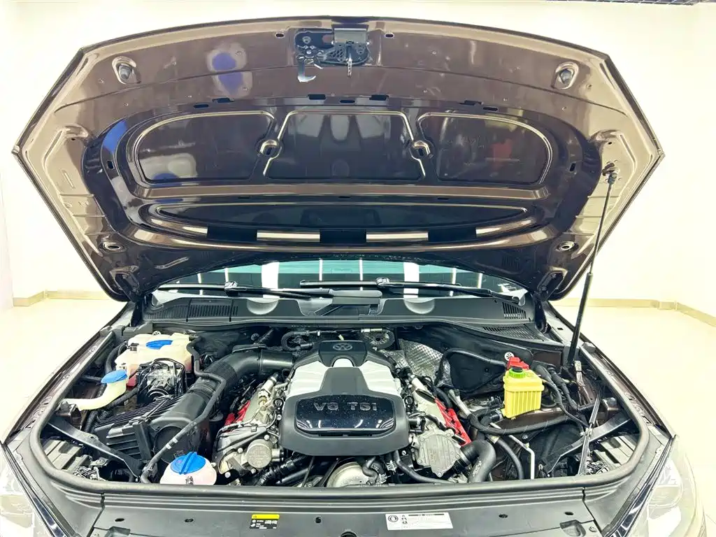 Volkswagen Touareg 2011 3.0TSI Comfort фото 17