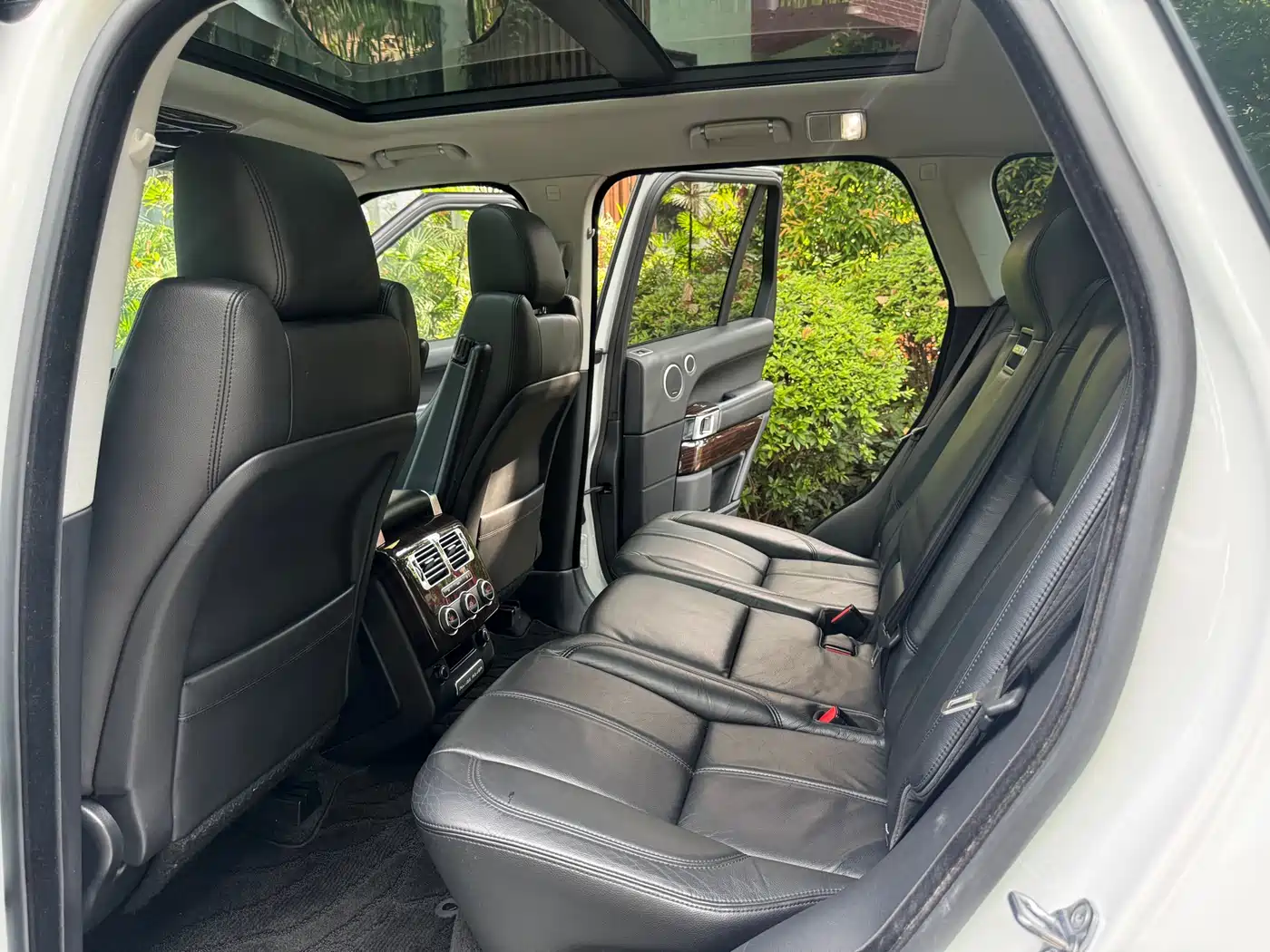Land Rover Range Rover 2015 3.0 TDV6 Vogue фото 13