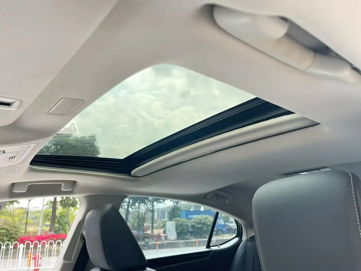 Lexus ES 2018 300h Excellence Edition China VI фото 8