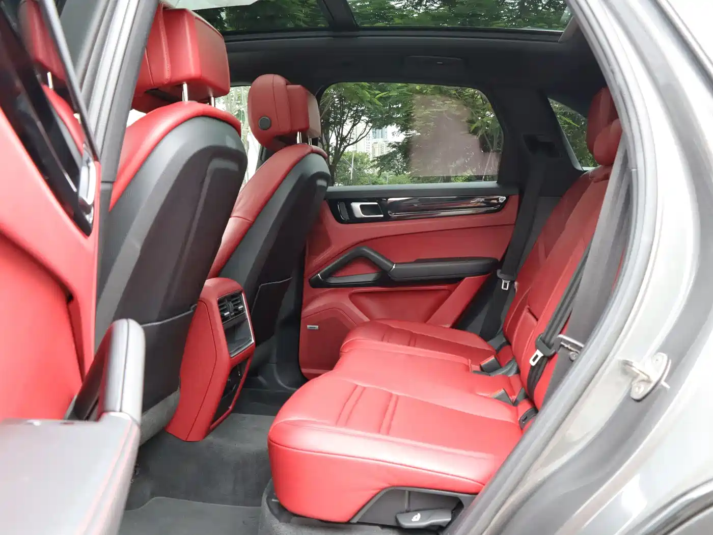 Porsche Cayenne 2022 Cayenne 3.0T Platinum Edition фото 12
