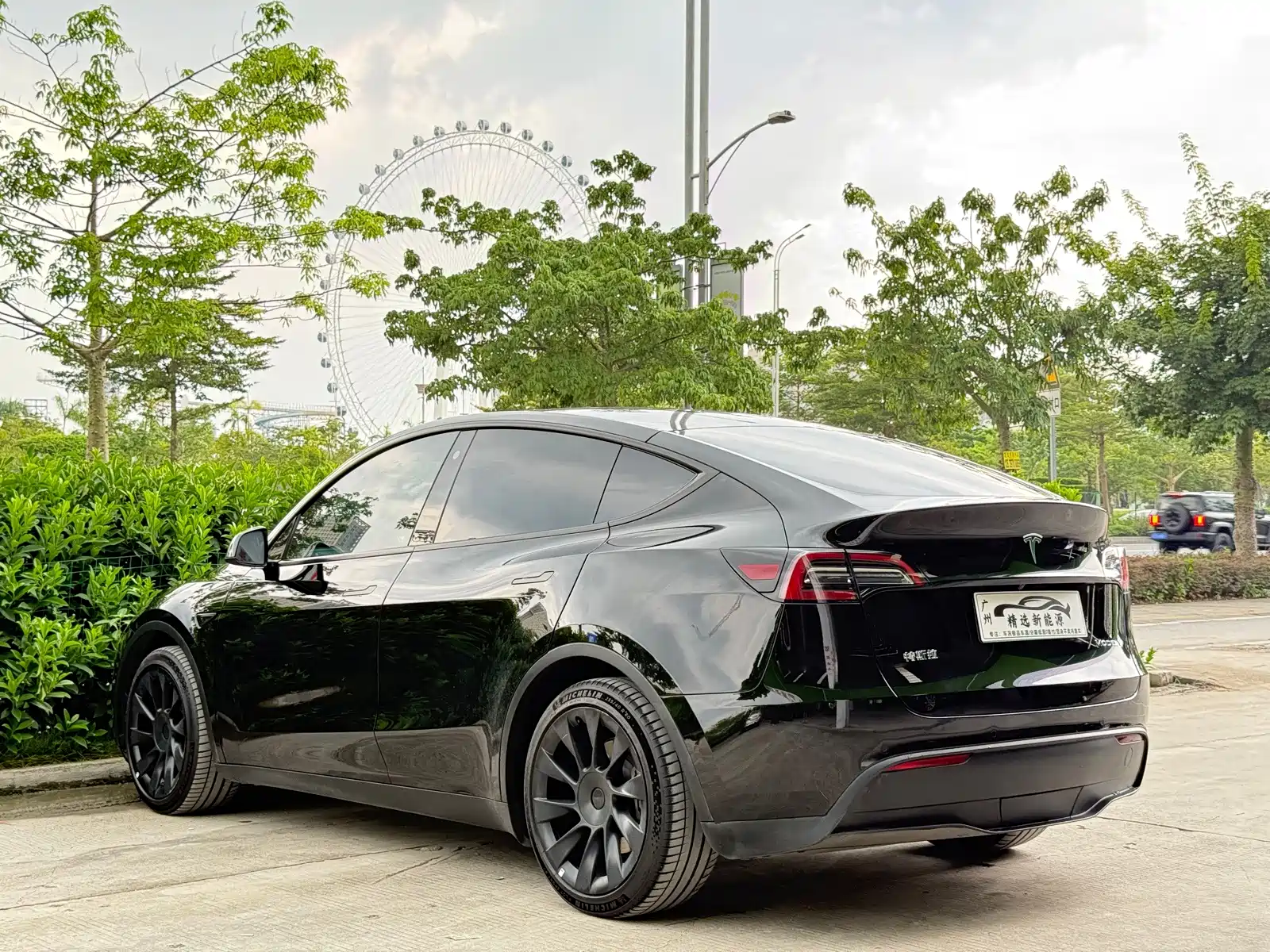 Фото 4 - Tesla Model Y