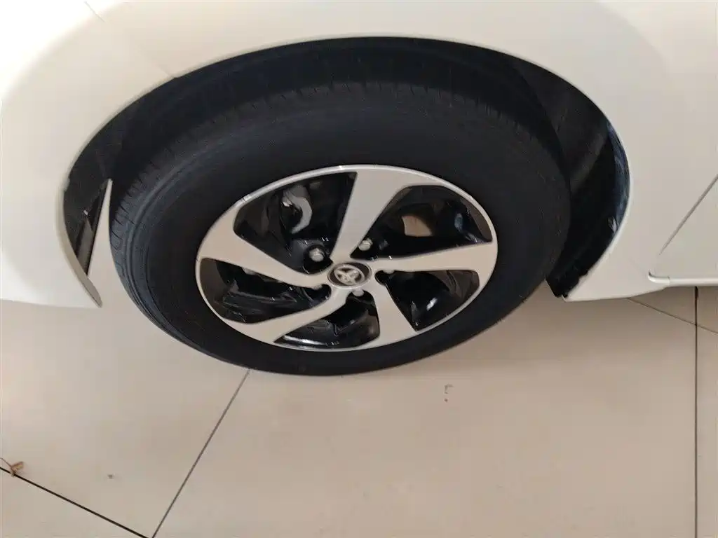 Toyota Levin 2017 Facelift 185T CVT Elite (China V) фото 23