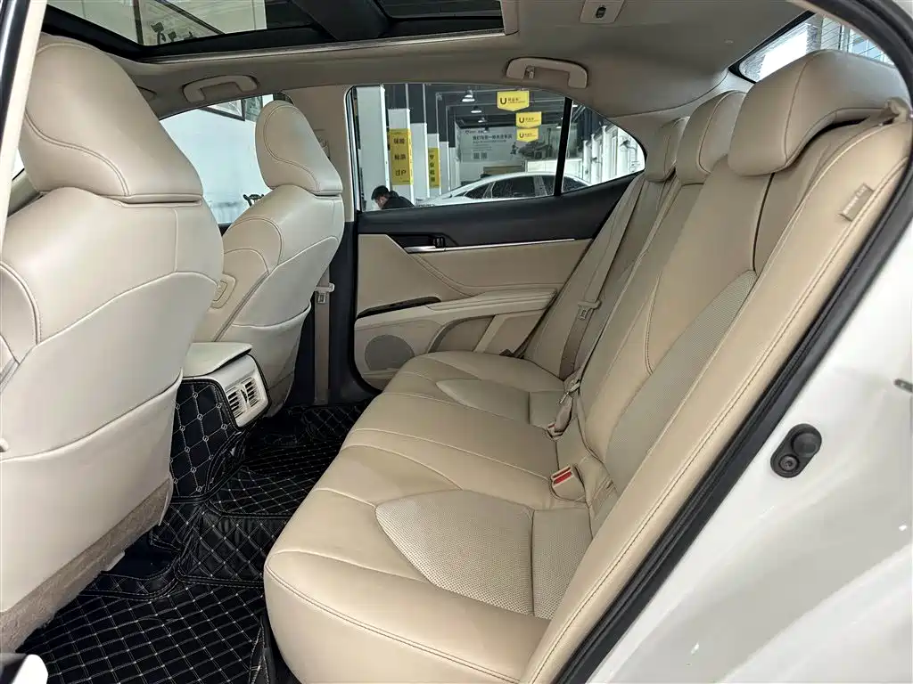 Toyota Camry 2019 2.5G Luxury Edition China VI фото 5