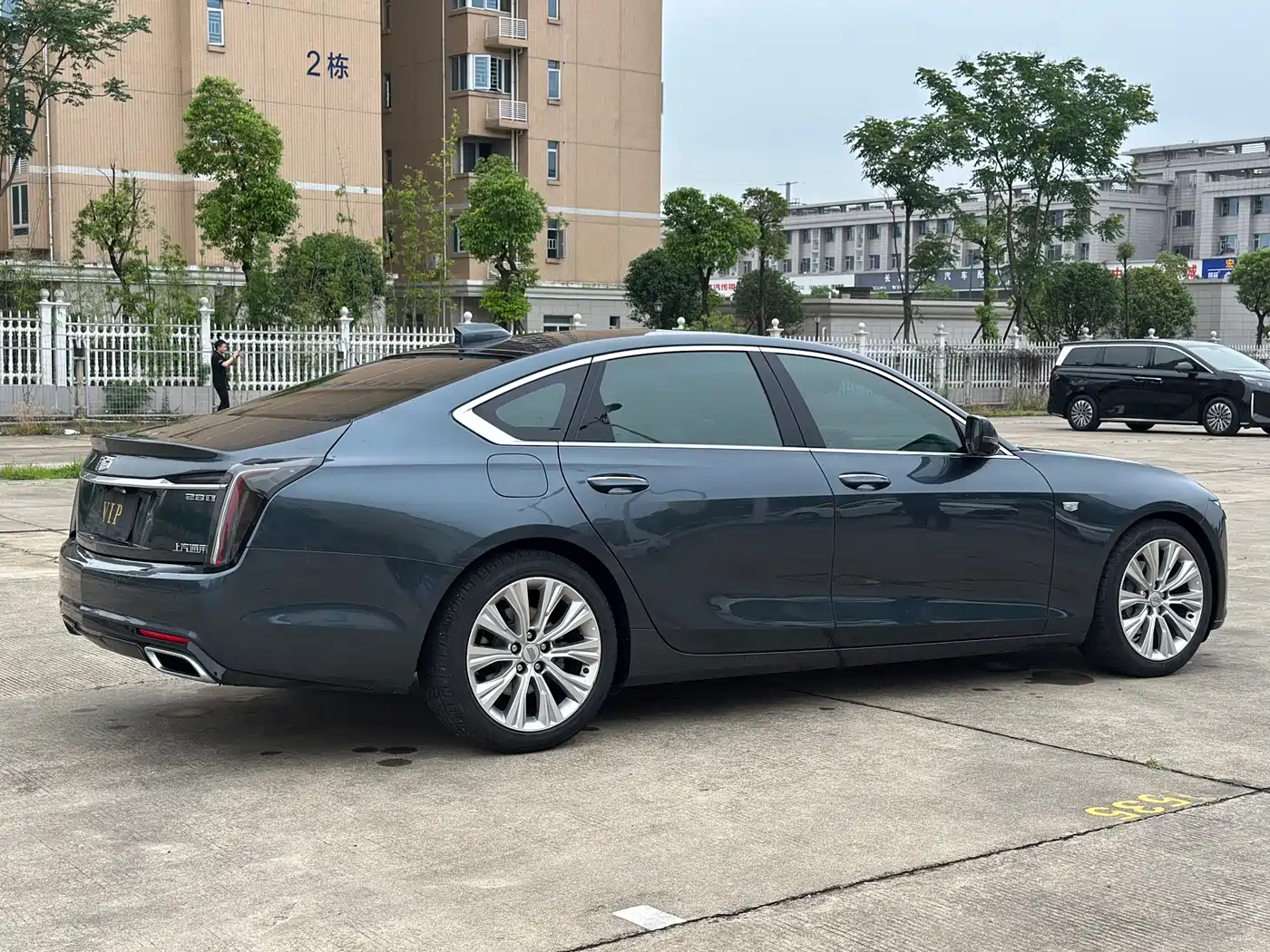 Cadillac CT6 2023 28T Platinum Model фото 12