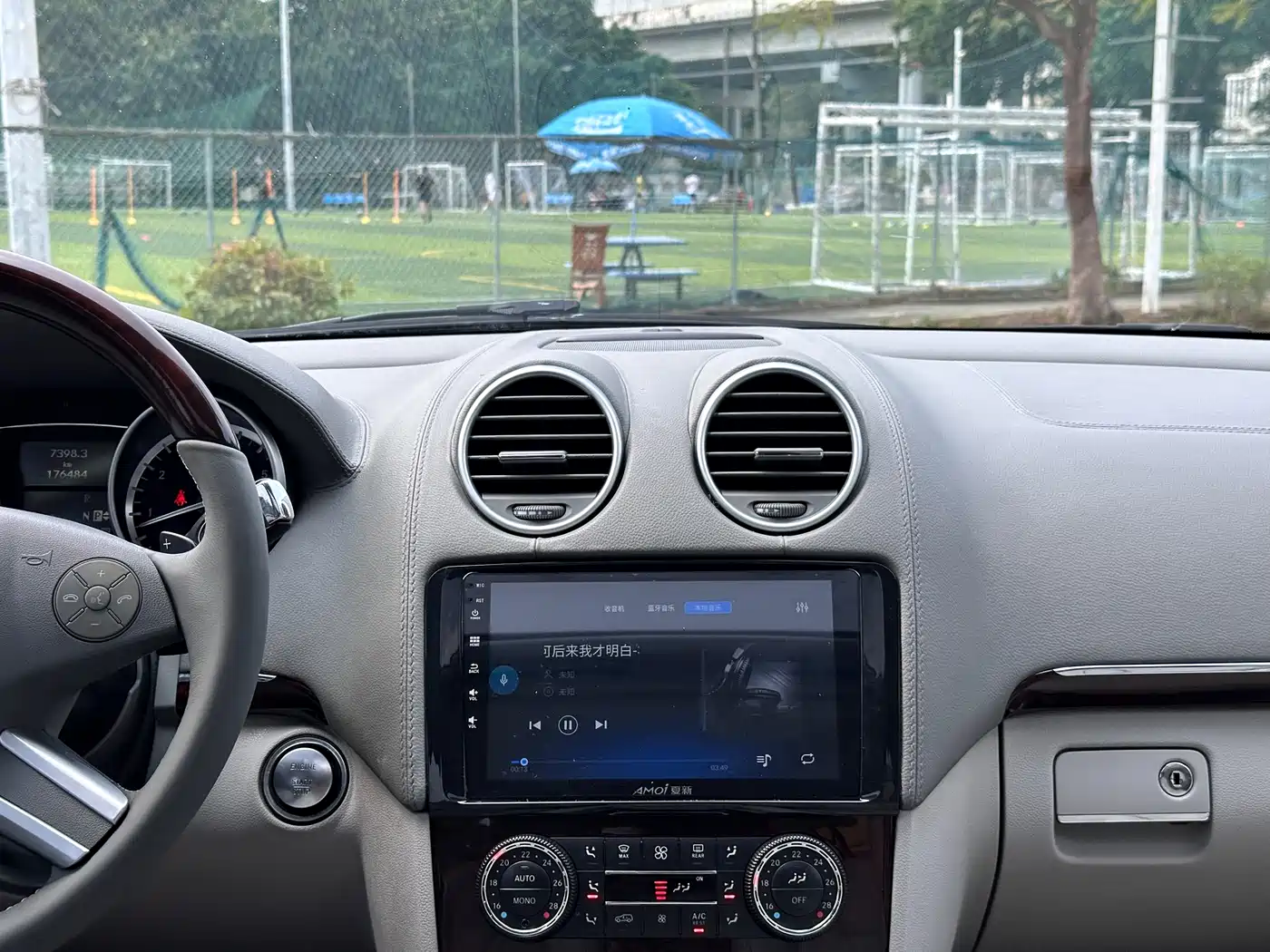 Mercedes-Benz GL-Class 2011 GL 450 4MATIC Premium фото 19