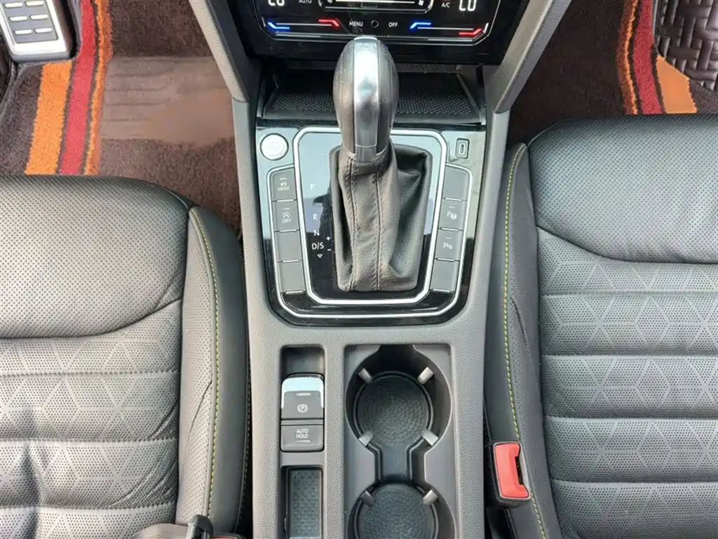 Volkswagen FAW-Volkswagen CC 2021 380TSI Eye-catching Edition фото 20