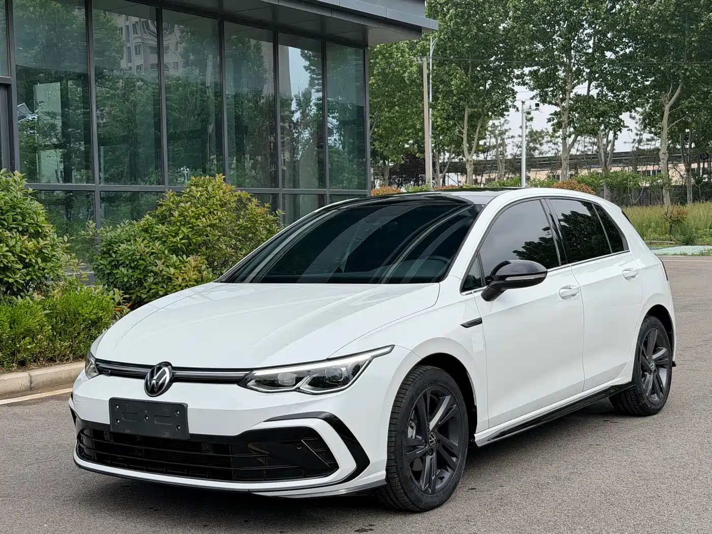 Volkswagen Golf 2023 280TSI DSG R-Line Lite фото 18