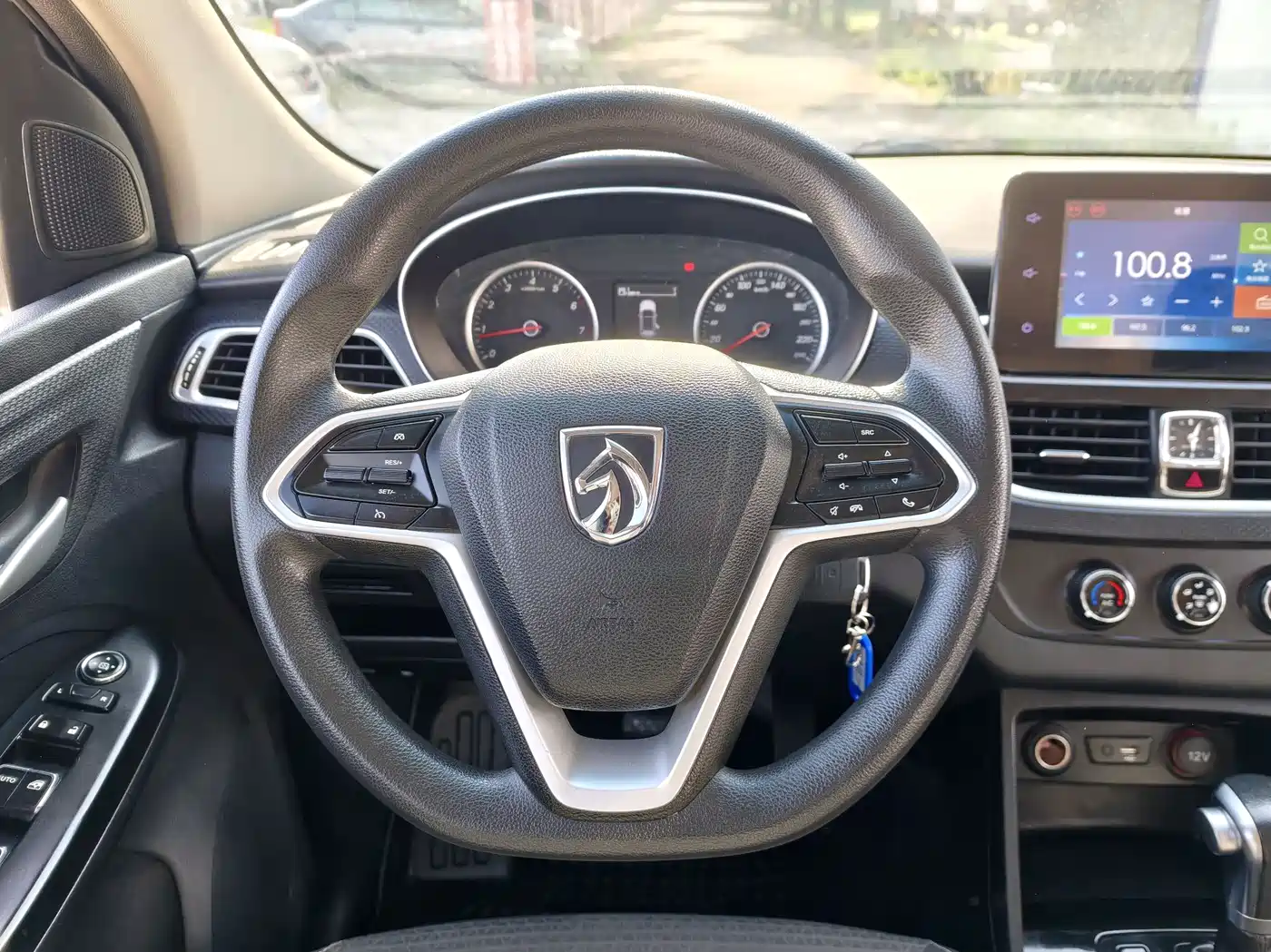 Baojun 730 2020 2019 1.5T CVT Fashion Edition 7-Seater China VI