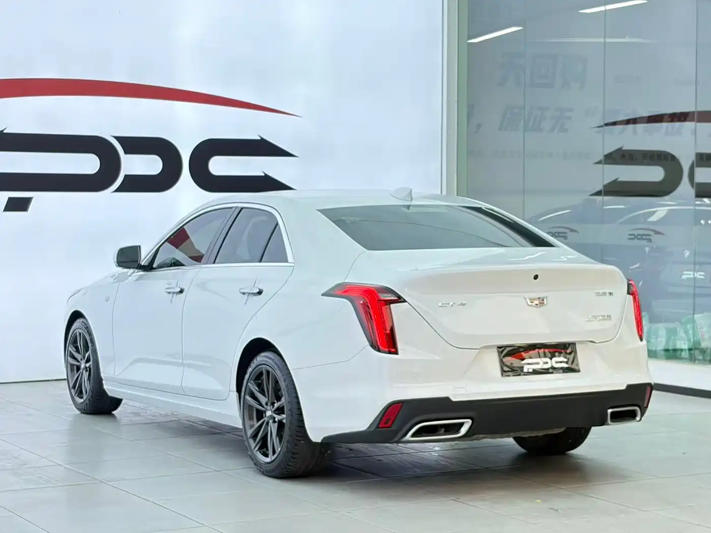 Cadillac CT4 2023 25T Luxury Model фото 22