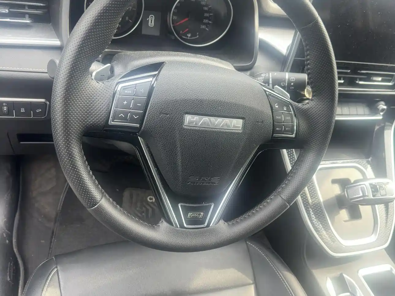 Haval M6 2023 PLUS 1.5T DCT Luxury Smart Connect фото 8