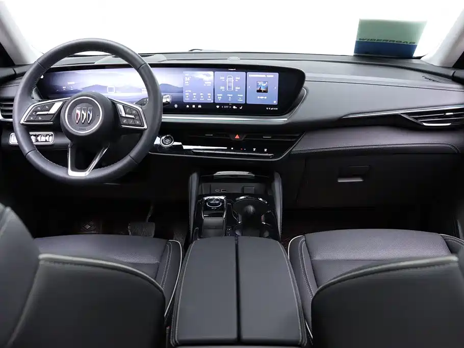 Buick Envision Plus 2025 Enclave Plus 28T 2WD Platinum Edition фото 28