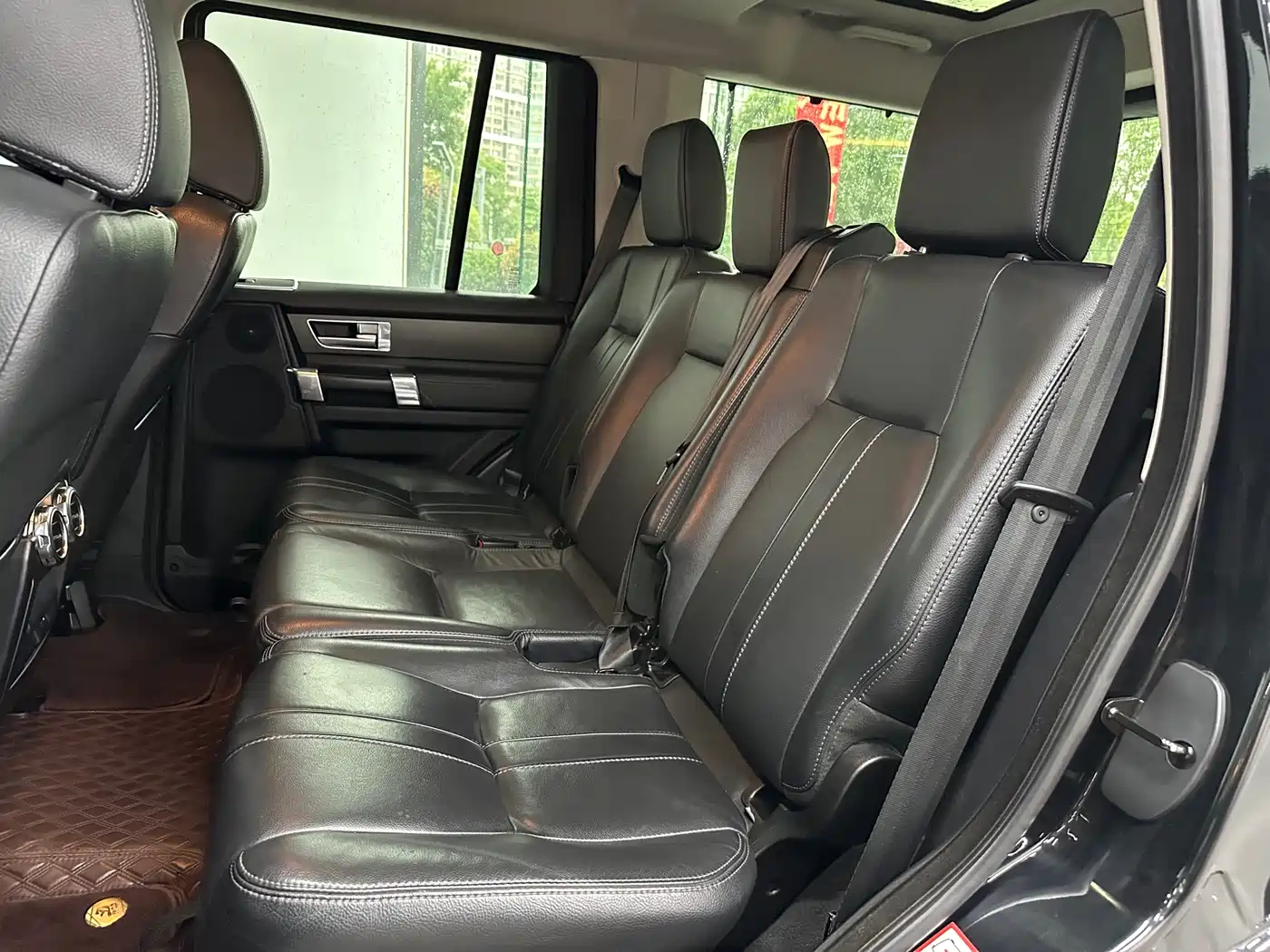 Land Rover Discovery 2015 3.0 SC V6 HSE фото 21
