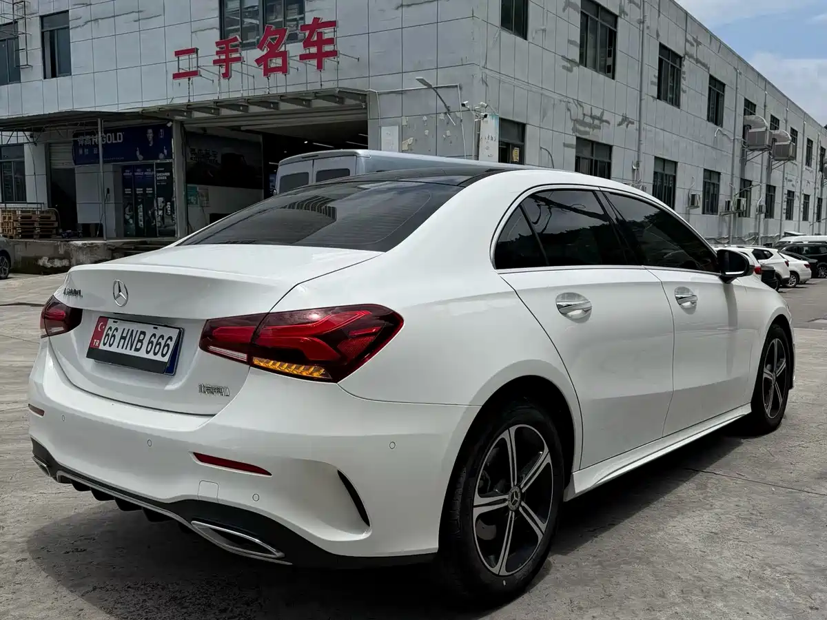 MERCEDES-BENZ CLASS A