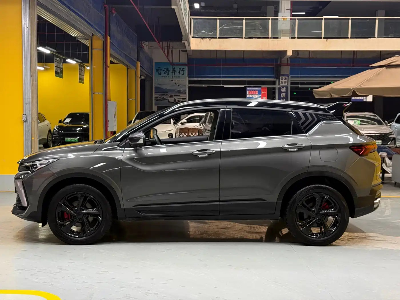 Фото 4 - Geely Binyue