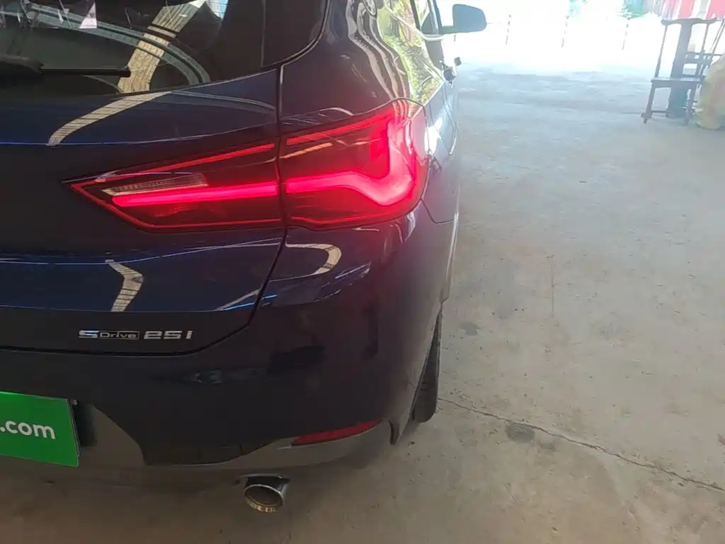 Photo 8 - BMW X2