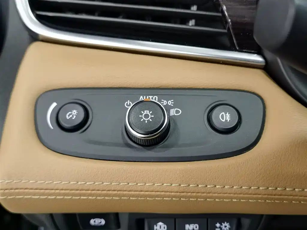 Buick LaCrosse 2020 652T Premium фото 21