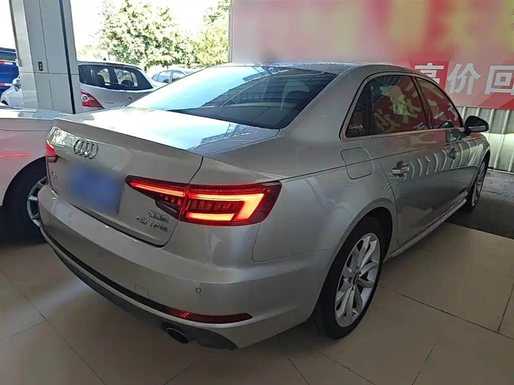 Audi A4L 2018 30th Anniversary 40 TFSI Fashion фото 7
