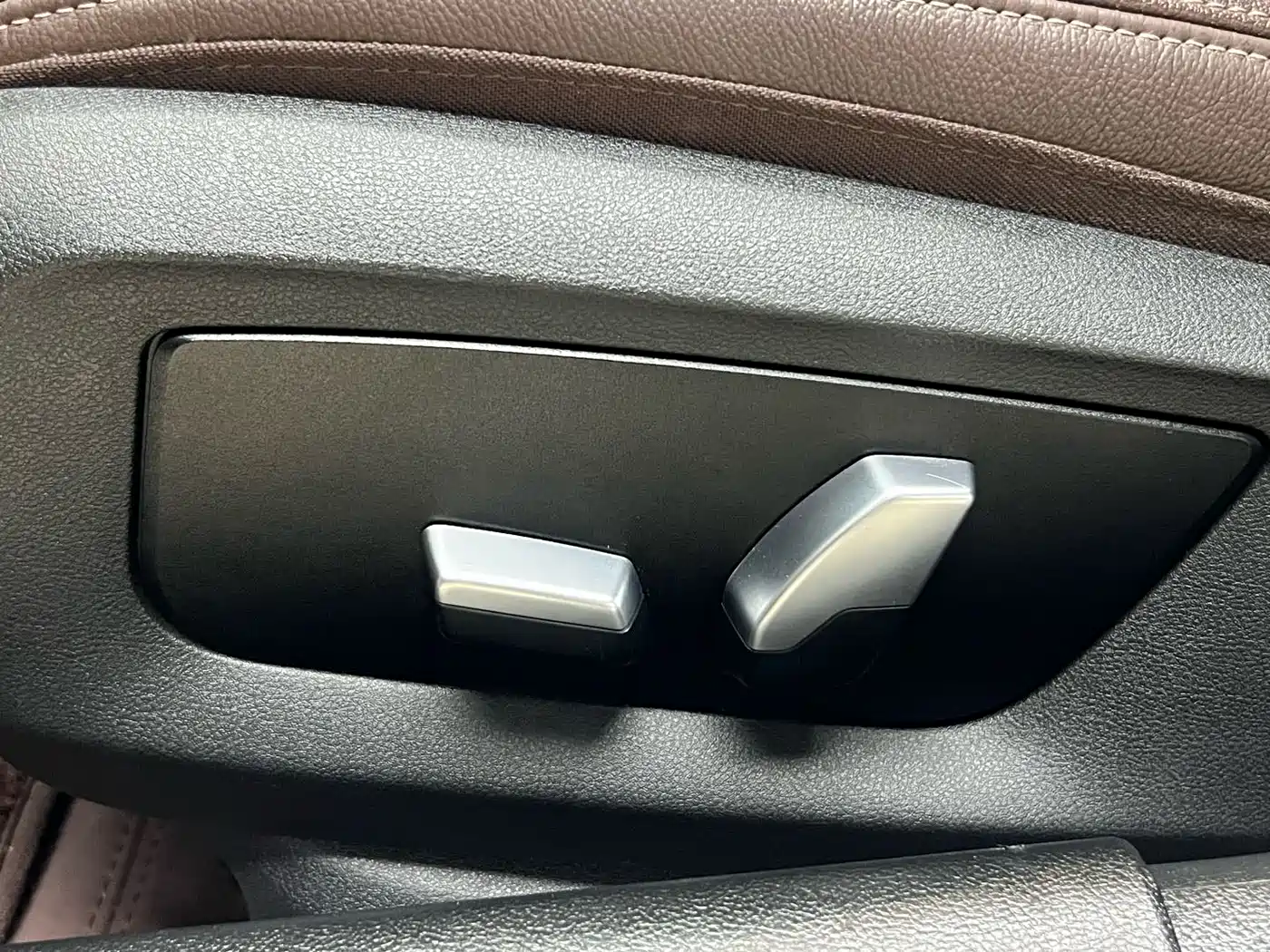 BMW 5 Series 2021 530Li Leading M Sport Package фото 20