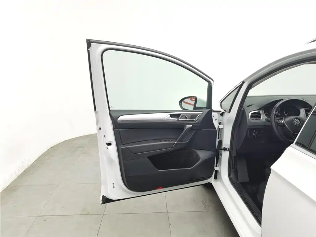 Volkswagen Golf Sportsvan 2019 280TSI Auto Curiosity China VI фото 8