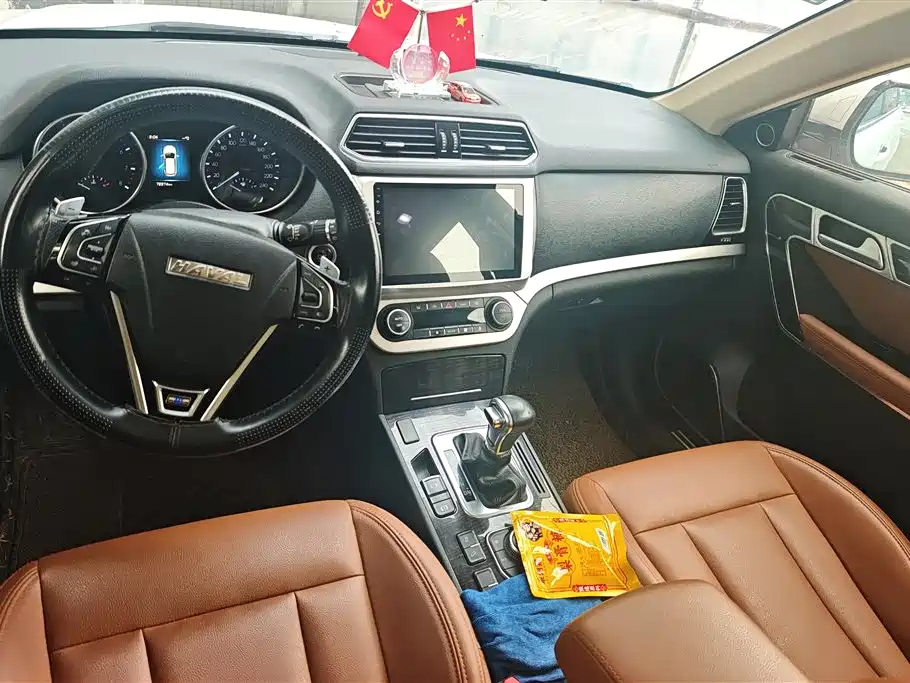 Haval H6 Coupe 2016 Blue Label 1.5T Automatic 2WD Urban фото 12