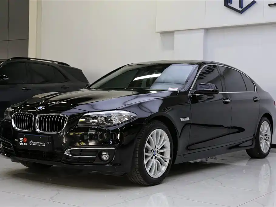 BMW 5 Series 2017 525Li Luxury Design Package фото 20
