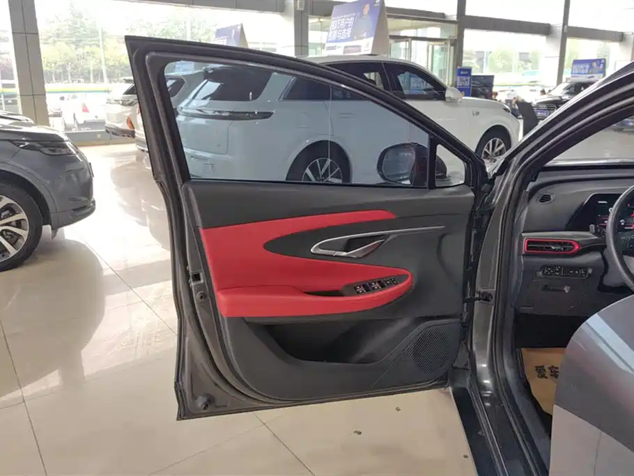 CHANGAN UNI-T