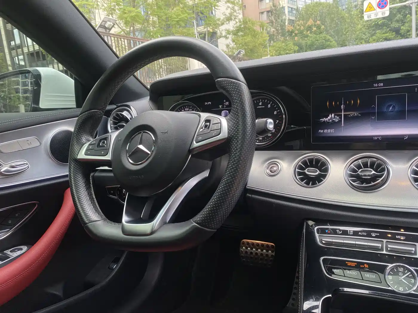 Mercedes-Benz E-Class (Import) 2017 E 200 Coupe фото 16