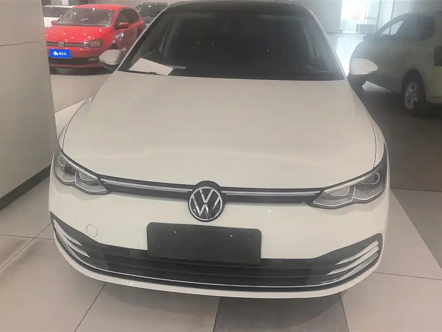 Volkswagen Golf 2021 280TSI DSG 30th Anniversary Edition фото 2