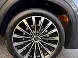 Фото 6 - Geely Monjaro