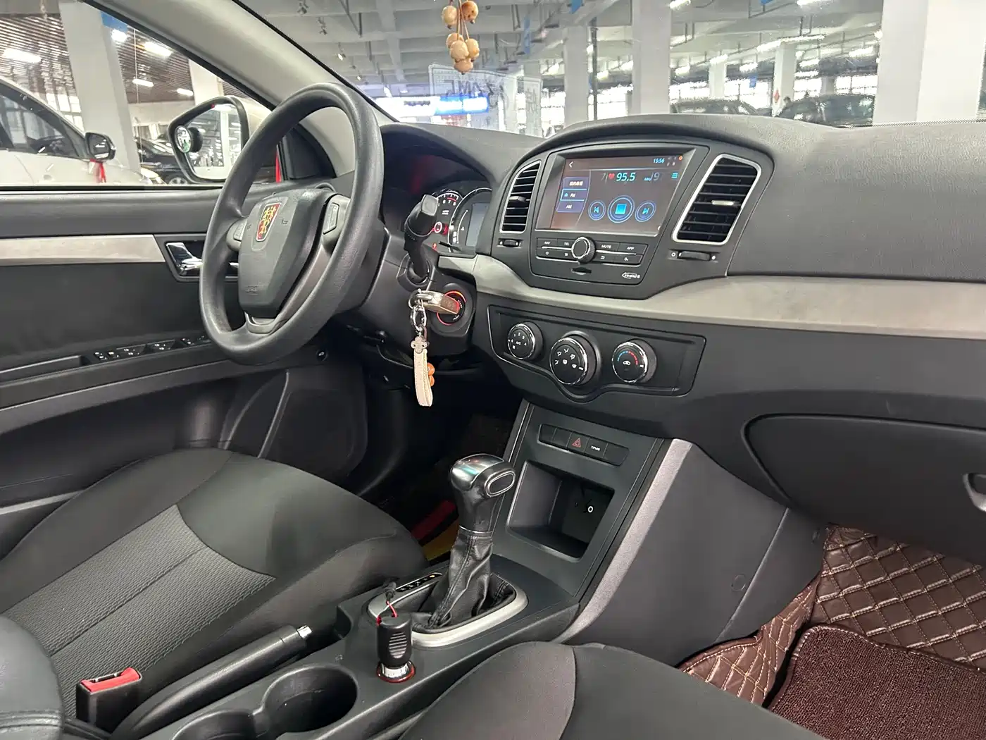 Roewe 350 2017 2015 Model 1.5L Automatic Premium Edition