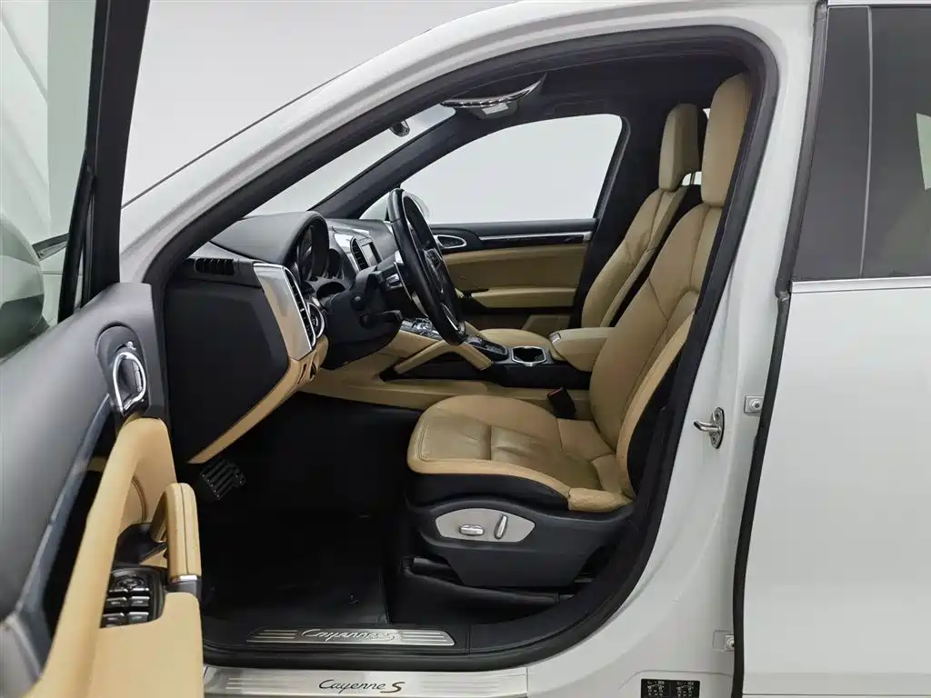 PORSCHE CAYENNE NEW ENERGY