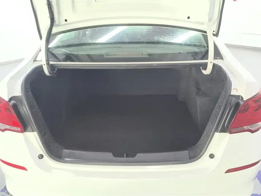 Chevrolet Cavalier 2019 320 Auto Sunroof Enjoyment Edition фото 4