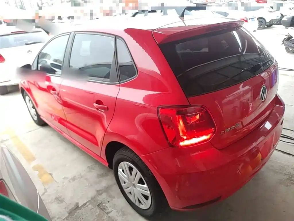 Volkswagen Polo 2016 1.4L Manual Trend фото 5