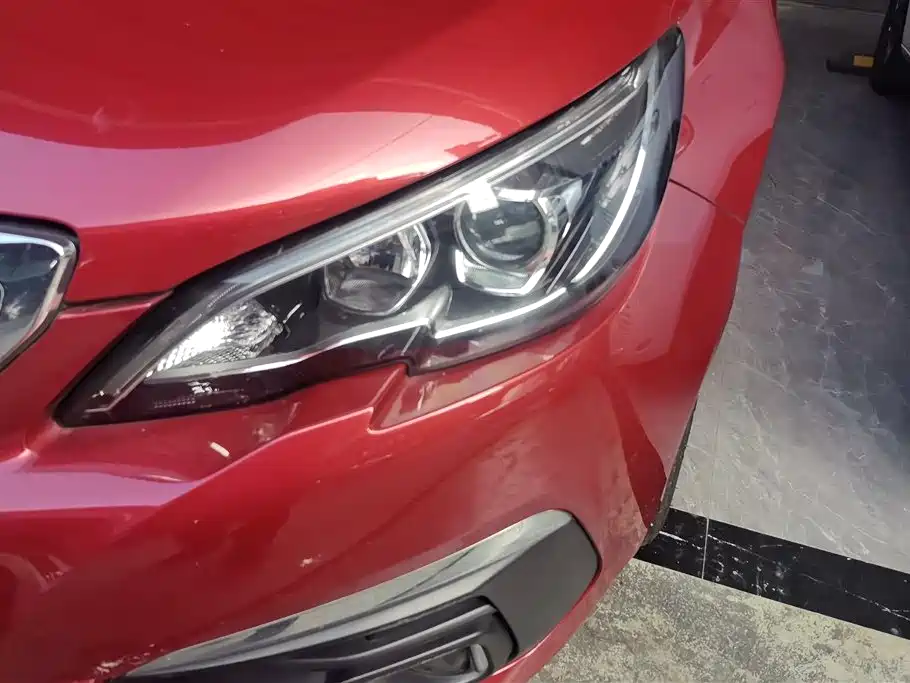 Peugeot 308 2016 230THP Automatic Luxury фото 5