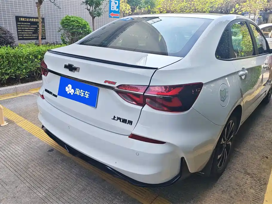 Chevrolet Monza 2022 Mild Hybrid RS 330T Automatic Comfort Edition фото 3