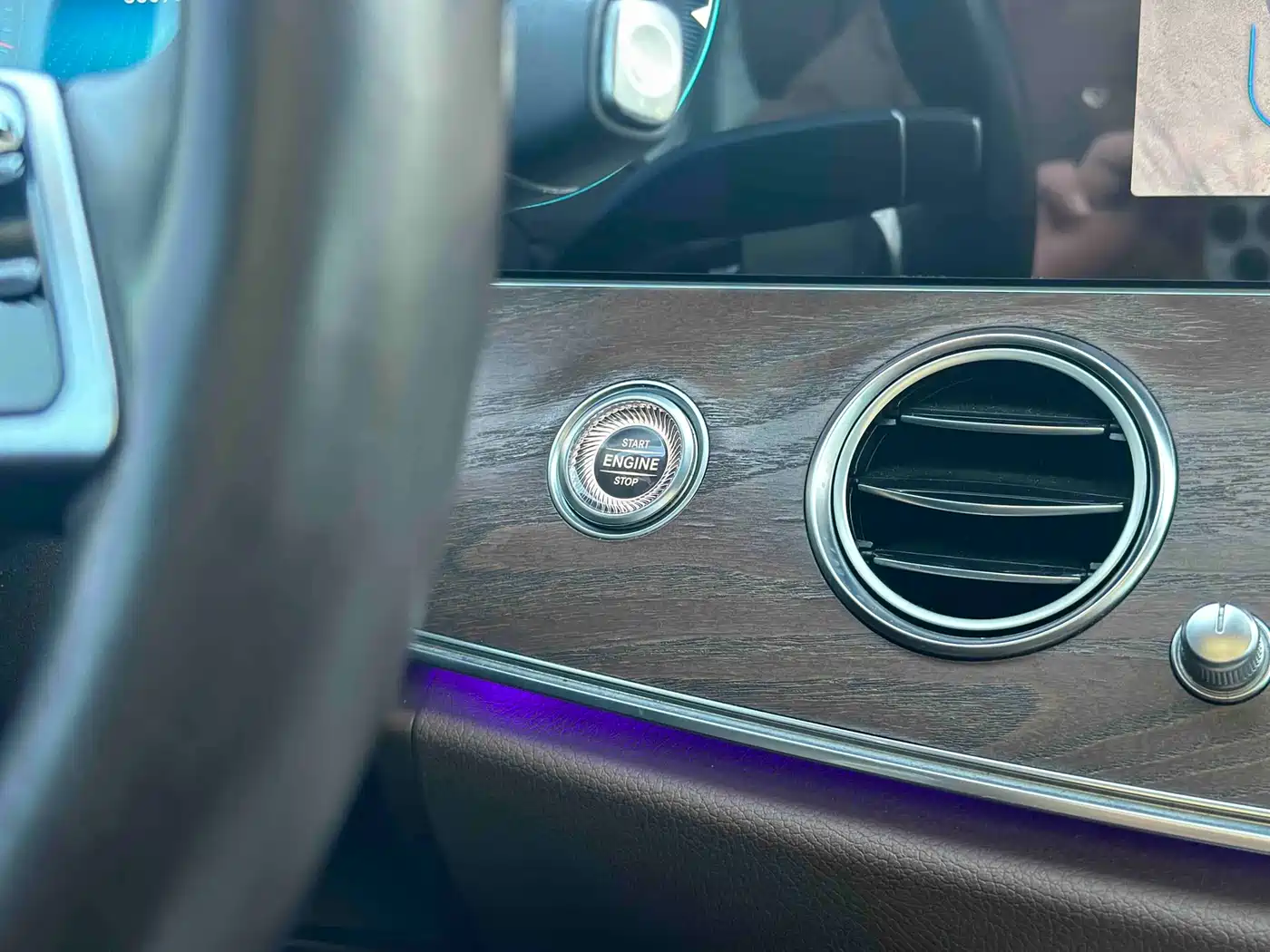 Mercedes-Benz E-Class 2022 E 300 L Luxury фото 14