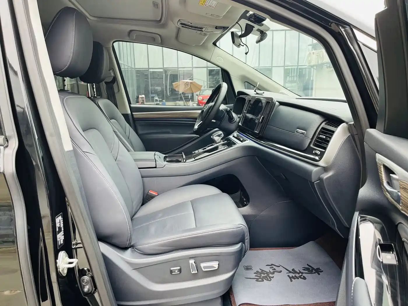 GAC Trumpchi Trumpchi M8 2023 Leading Series 390T Premium Edition фото 12