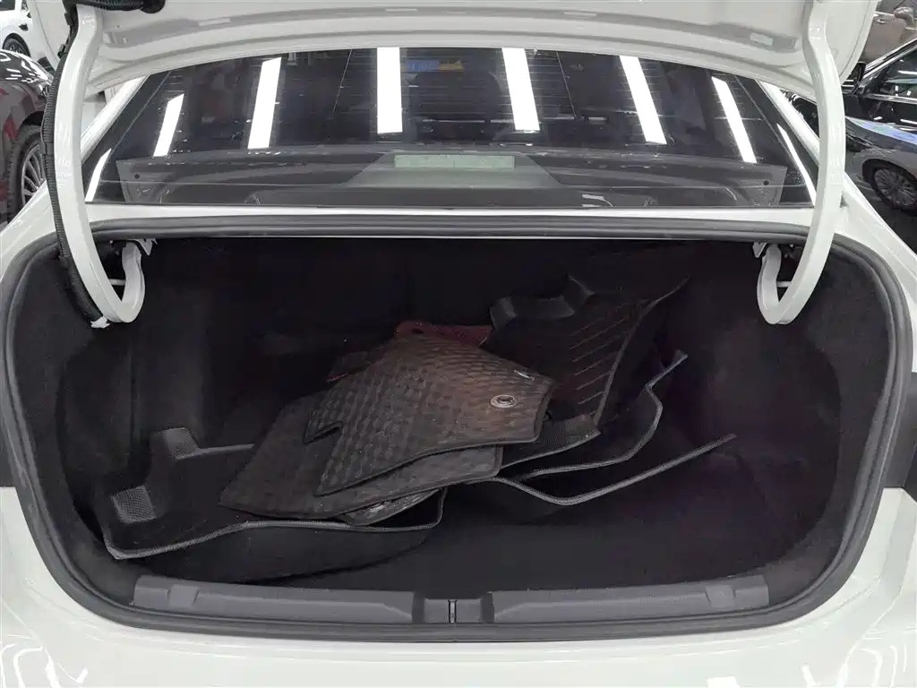 Volkswagen Lavida 2018 1.5L Automatic Comfort Version China V фото 15