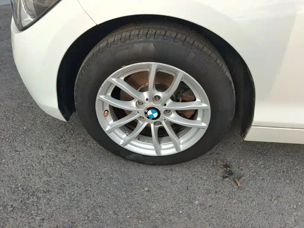 Фото 23 - BMW 1 Series (Import)