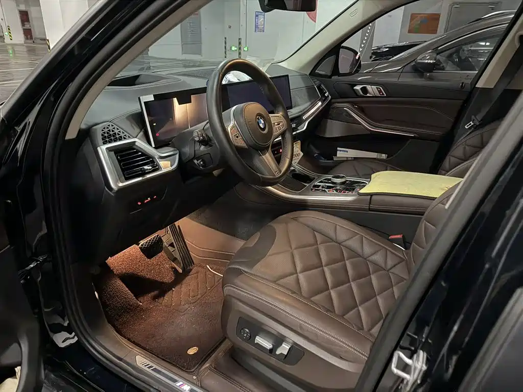 BMW X5 2023 xDrive 30Li Premium M Sport Package фото 3