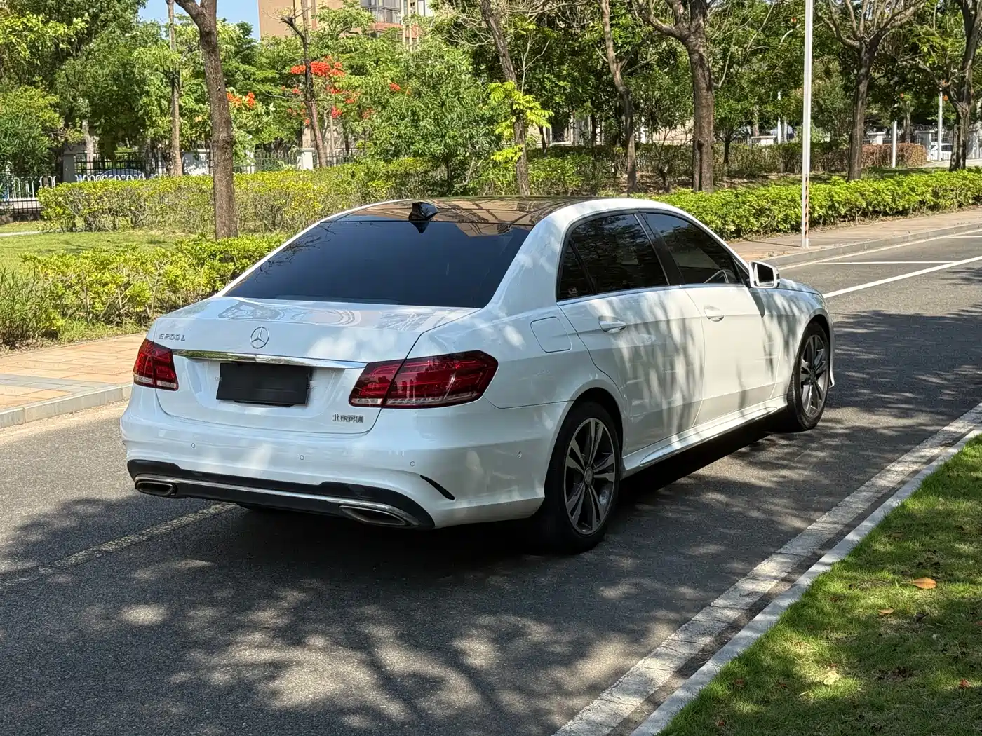Mercedes-Benz E-Class 2015 Facelift E 200 L фото 4