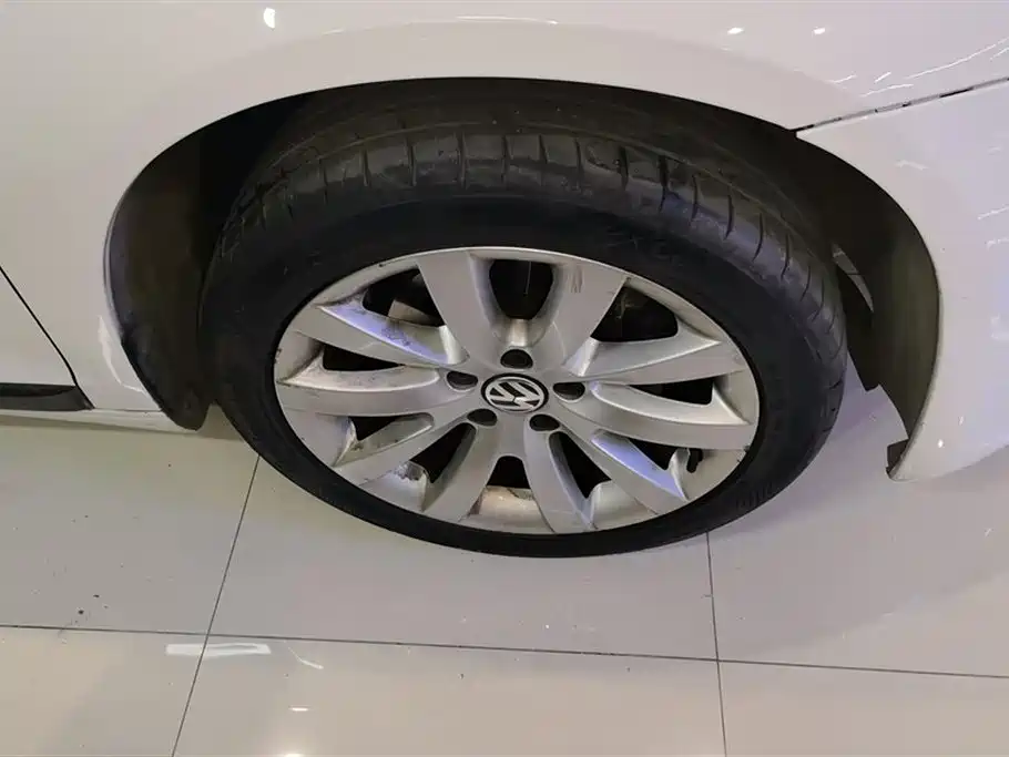Volkswagen Scirocco 2014 1.4TSI Racing Edition фото 6