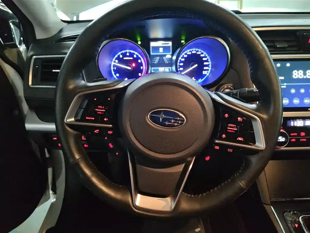 Subaru Legacy 2018 2.5i AWD Glory Edition EyeSight фото 7
