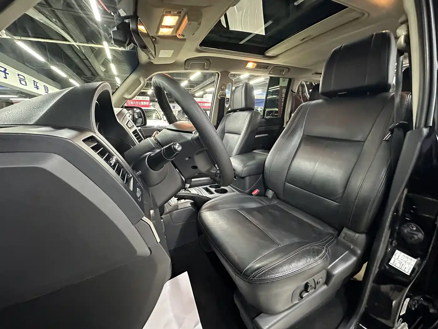 Mitsubishi Pajero (Import) 2015 3.0L Automatic Elite Premium Edition China IV фото 27