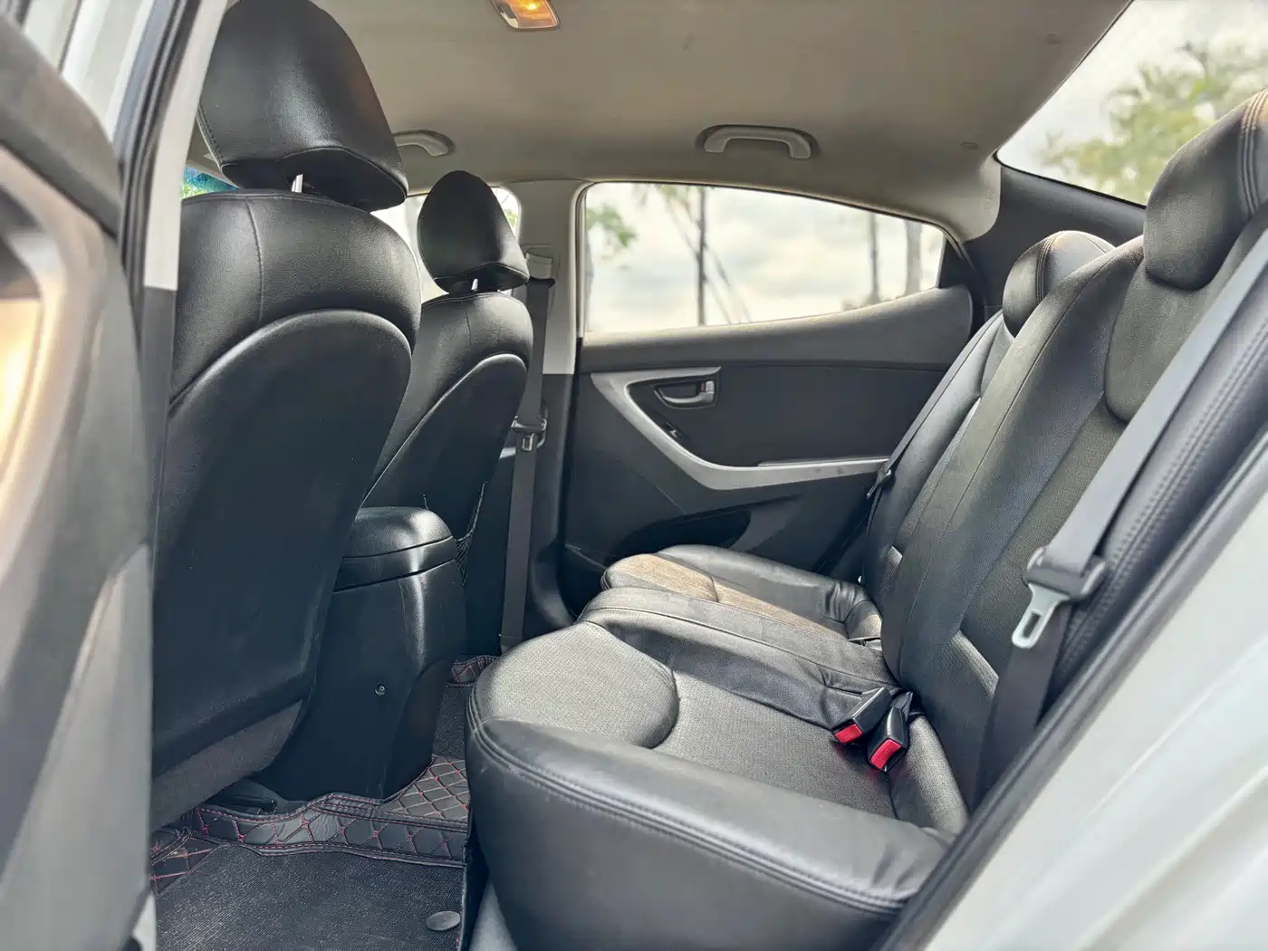 Hyundai Langdong 2016 1.6L Automatic Smart Edition фото 11