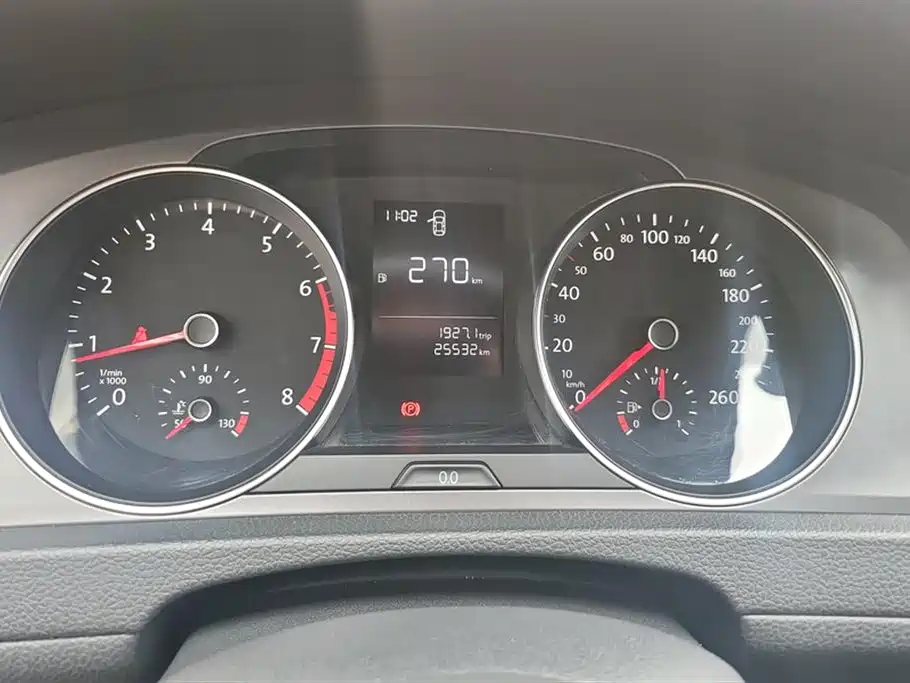 Volkswagen Golf 2016 1.6L Manual Fashion фото 14